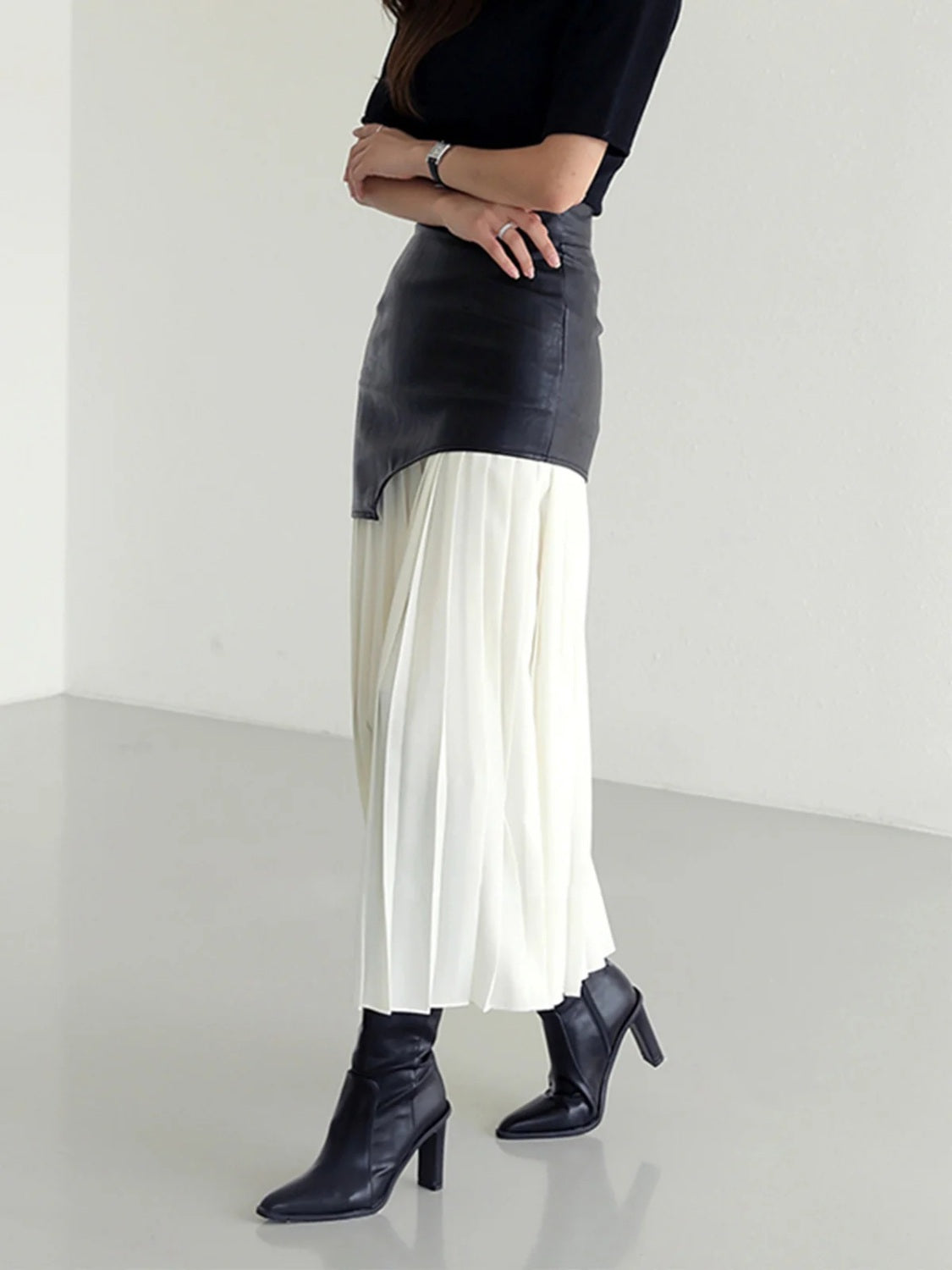 Juxtaposition High Rise Skirt