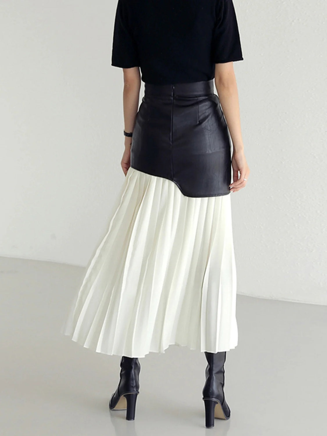 Juxtaposition High Rise Skirt